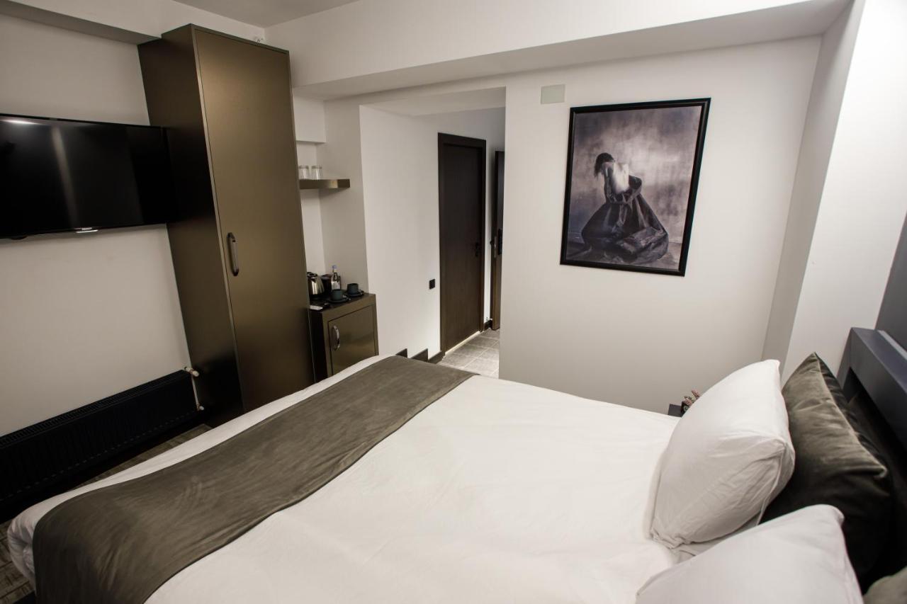 The Phoenix Boutique Hotel Ереван Экстерьер фото