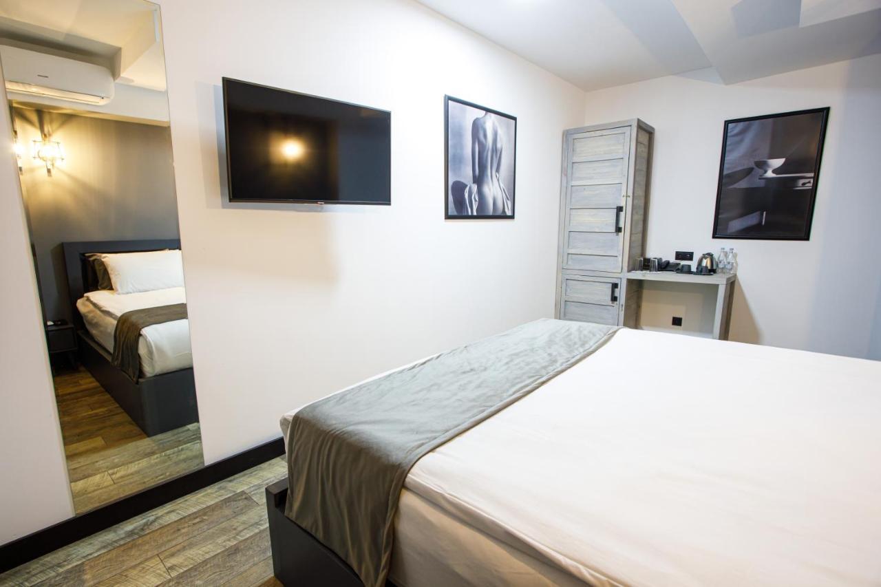 The Phoenix Boutique Hotel Ереван Экстерьер фото