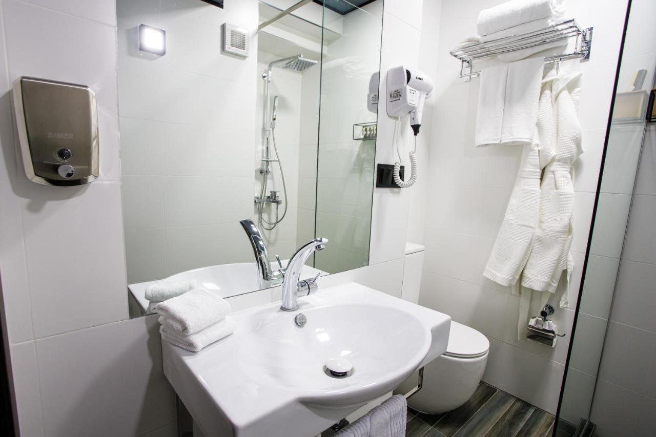 The Phoenix Boutique Hotel Ереван Экстерьер фото