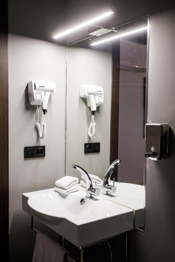 The Phoenix Boutique Hotel Ереван Экстерьер фото