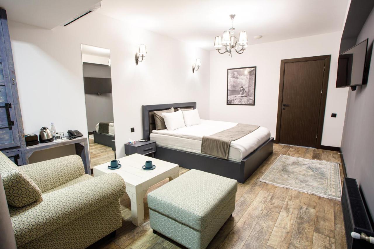 The Phoenix Boutique Hotel Ереван Экстерьер фото