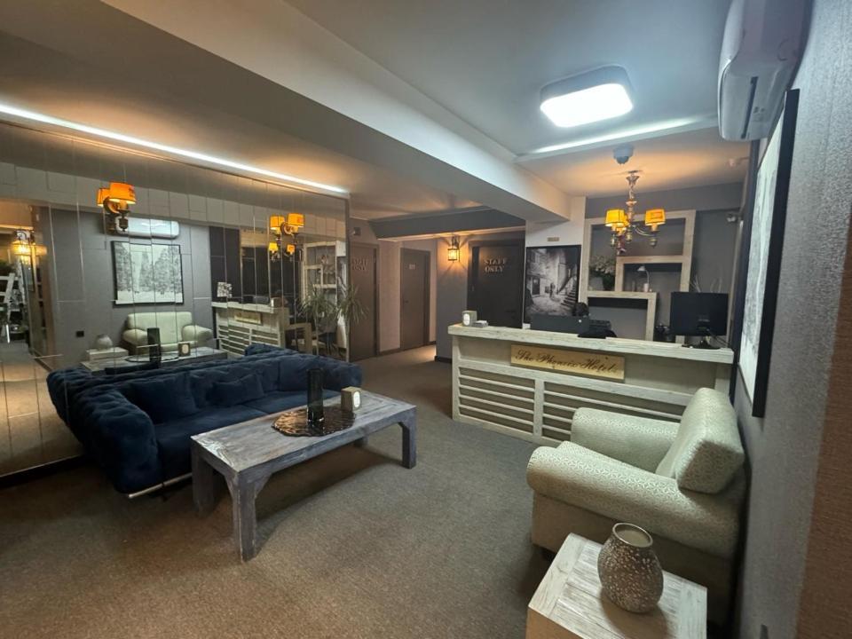 The Phoenix Boutique Hotel Ереван Экстерьер фото